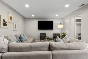 New! Peaceful & Relaxing 2BR Flat, Top Location - Image 5