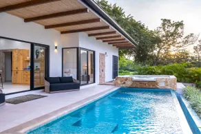 5 Min Drive to the Beach, Private Heated Jacuzzi - Sleeps 20 - Image 5