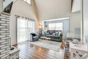 Dock & Sunroom: Waterfront Home Near Kalahari! - Image 4