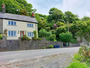 South View Cottage with Terrace and Coastal Views - Image 2