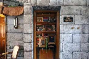 Waterfront Wizarding Near Universal's Harry Potter - Image 3