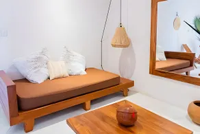 Designer house with bathtub, A/C, and TV - Image 4