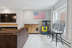Heart of Southie - Hot Tub + Walk to Top Bars - Image 5