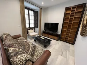 Apartment Palacio de Los Vibora Parking Gratis - Image 4
