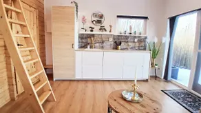 Loft-sleeps5-parking-spa-lakeviews-petfriendly - Image 4