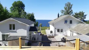 Loft-sleeps5-parking-spa-lakeviews-petfriendly - Image 2