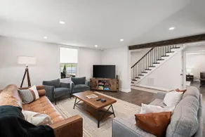 Mont G | 30 + Day Rental | Walk Downtown - Image 3