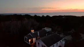 Beautiful oceanfront cottage, year-round getaway - Image 2