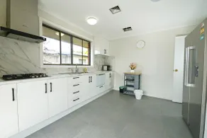 Maroondah 3BR Brick Entire Home Free Wi-Fi Parking - Image 5