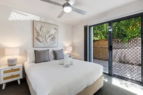MARJ12 Modern Spacious Duplex Family Stay - Image 3