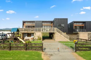 Beachside Sanctuary - Otaki Beach Holiday Home - Image 2