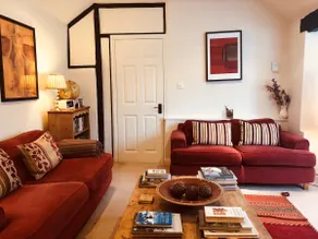 Blue Cow Luxury Cosy Cottage - Bed and Breakfast - Image 4
