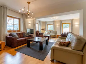 Very spacious chalet with luxury wellness and bar - Image 2