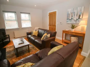 Pebble Lodge - Image 4