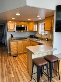 Private Cabin 21 with Jacuzzi and Spacious Deck with View and Outdoor Seating (Private Beach Owned by White Rock Resort) - Image 2