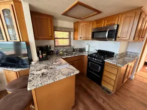 Ocean Front Cabin 15, Jacuzzi & Sensational Views - Image 4