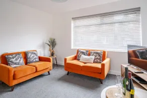 Skipton Lodge - deluxe home sleeps 4 - Image 2