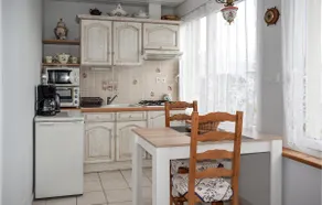 Amazing home in Quemperven with WiFi - Image 2