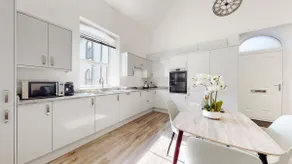 Cohost Partners | Stylish 2BR Apt with Mountain Vi - Image 5