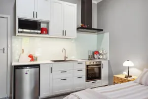 Haven Studio Hideaway near Airport - Image 4