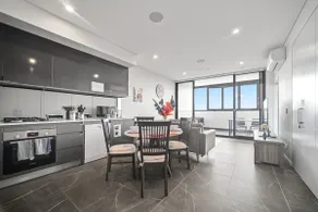 GREEN Skyline View2BR close to Easter Show - Image 3