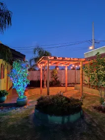 Micro house near waterfalls - Image 3