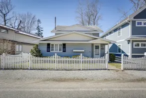 Lakefront Michigan Cottage - Deck, Grill & Kayaks! - Image 2