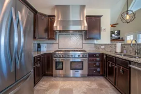Chandler House - Custom Home with Mountain Views! - Image 4