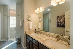 Chandler House - Custom Home with Mountain Views! - Image 5