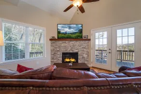 Chandler House - Custom Home with Mountain Views! - Image 3