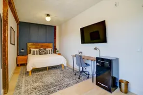 The Mill Hotel: 205 - Queen Suite - Image 2
