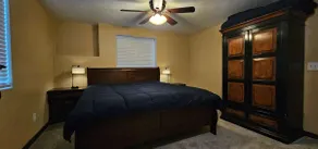Cozy 3 Bedroom, 2 Bath, Suite - Image 5