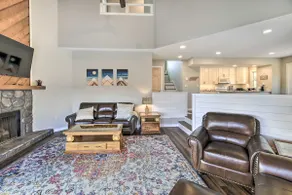Deck & Mtn Views: 'Fain Chalet' in Kingsport - Image 4