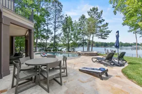 Pool/Hot Tub/Fire Pit/Kayaks - Ideal to Entertain! - Image 2