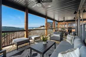 The Ozark Mountain Haus - 5 Luxury King Suites! - Image 3