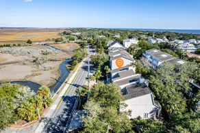 3 Bed/3.5 bath townhouse - Stunning marsh views!  Walk to beach! - Image 5
