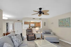 2Br/2Ba Condo walking didstance to pier/village area - Image 2