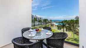 Aria Ocean 501 – Sunsets, Sea Breeze & Style - Image 2