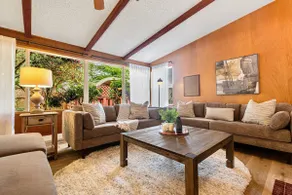 Spacious Mid Century Modern Sunroom Rambler - Image 5