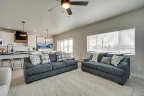 Family-Friendly Townhome ~ 2 Mi to Windsor Lake! - Image 5