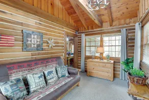 Murphy Cabin w/ Views < 1 Mi to Hiwassee Lake! - Image 5