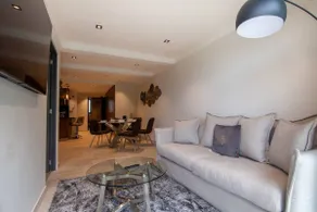 Timeless Elegance in Classic & Modern Roma Norte - Image 2