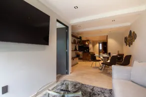 Timeless Elegance in Classic & Modern Roma Norte - Image 3