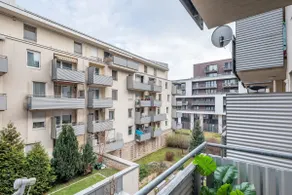 Modern - NEW - Balcony - Comfy - Easy Parking - Image 4