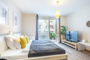 Modern - NEW - Balcony - Comfy - Easy Parking - Image 2