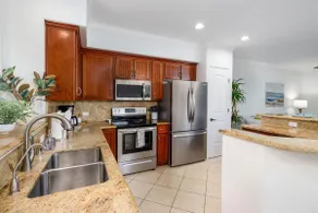 Palm Villas 2 Bed/2 Bath Loft #F22 - Image 4