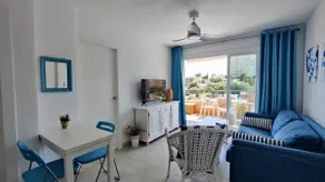 Voll ausgestattete Ferienwohnung mit Terrasse und Pool | Strandblick | Strand in der Nähe | Hunde erlaubt - Image 3