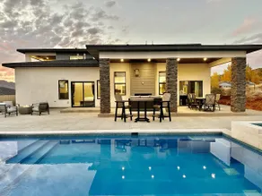 4BR Luxury Home w/ Private Heated Pool & Hot Tub - Image 2