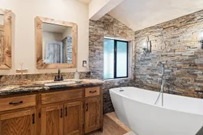Meadowridge Escape - Luxury Home I AC I Pond - Image 5