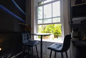 Islington Romantic Studio | Jacuzzi & Garden - Image 3